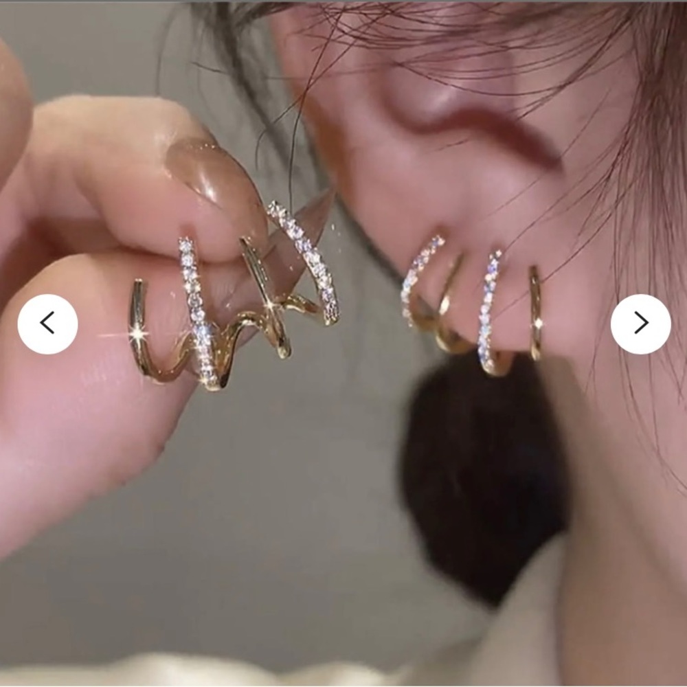 Charms Claw stud earrings, Four pierced earrings for one pierced ear